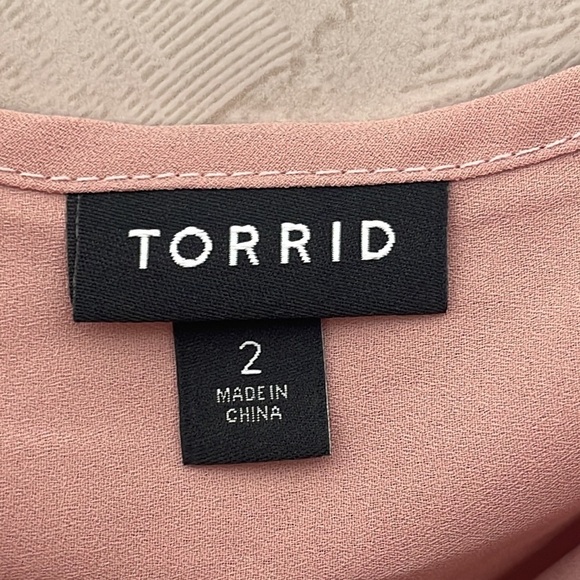 ❤️ 🆕 TORRID dusty pink georgette pleated cami Blouse Size 2X - Picture 6 of 10